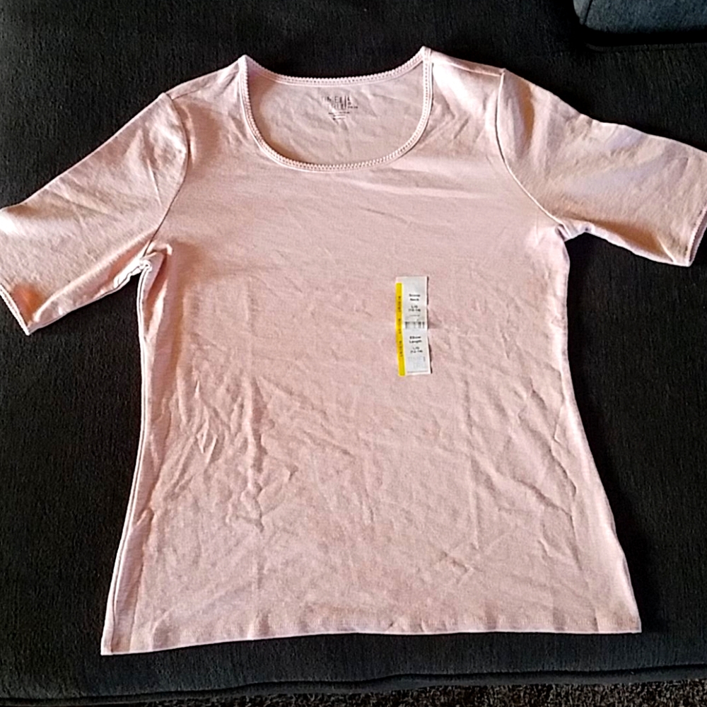 Woman's tshirt